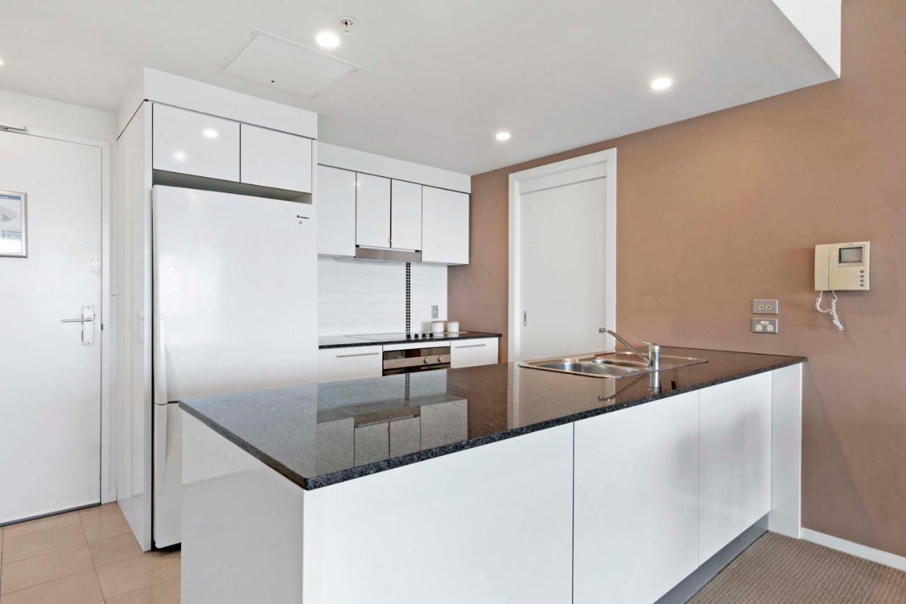 Sierra Grand Broadbeach - Self Contained & Privately Managed Apartments 黄金海岸 外观 照片