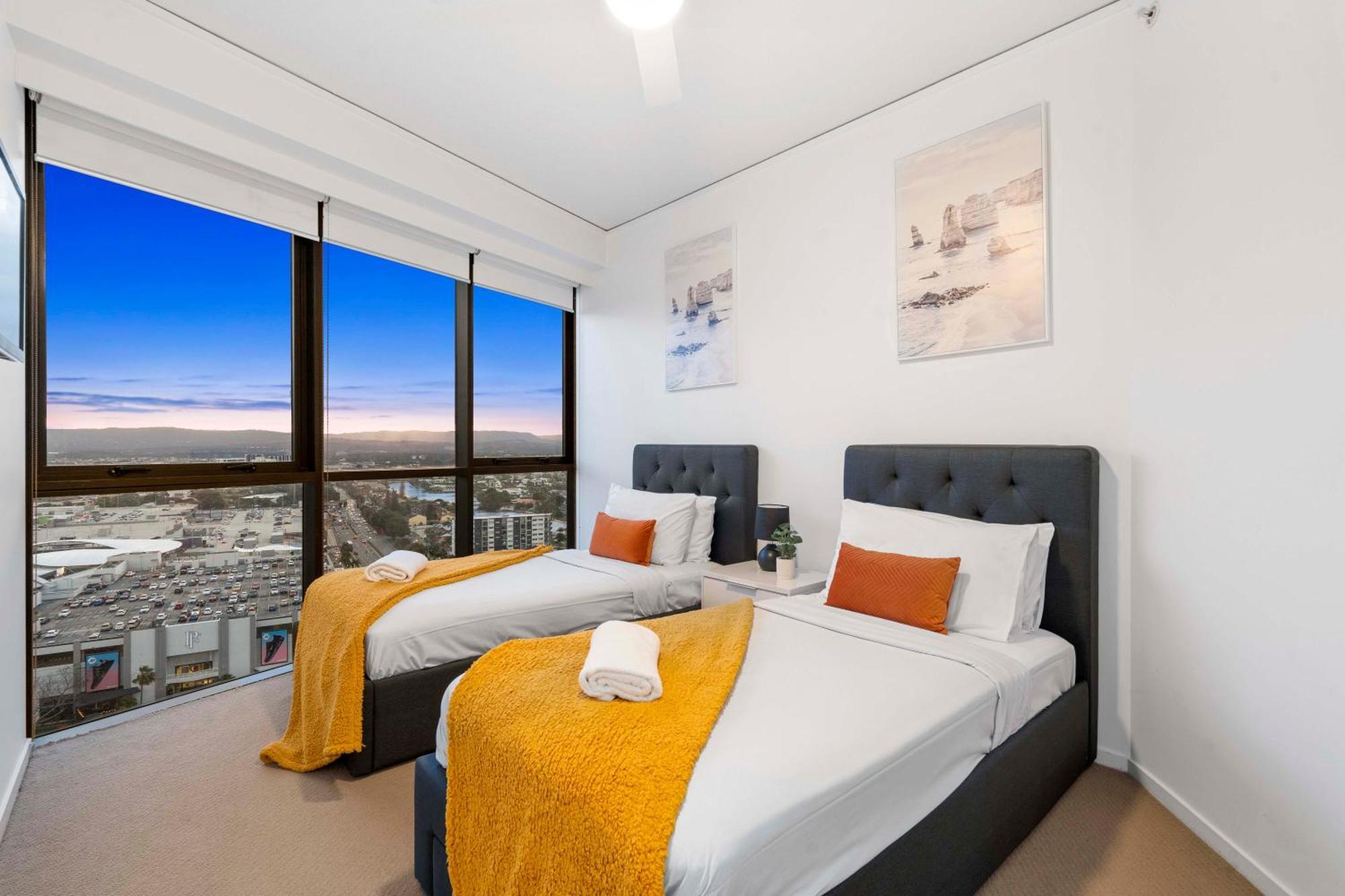Sierra Grand Broadbeach - Self Contained & Privately Managed Apartments 黄金海岸 外观 照片