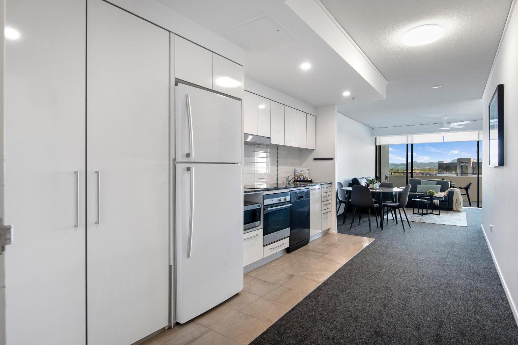 Sierra Grand Broadbeach - Self Contained & Privately Managed Apartments 黄金海岸 外观 照片
