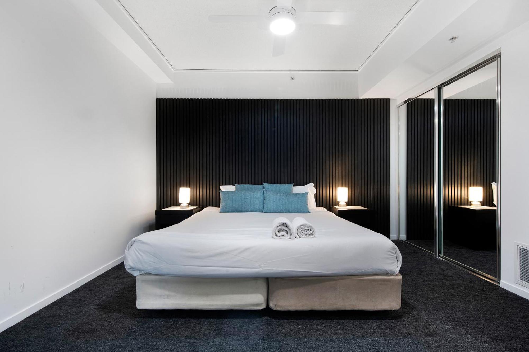Sierra Grand Broadbeach - Self Contained & Privately Managed Apartments 黄金海岸 外观 照片